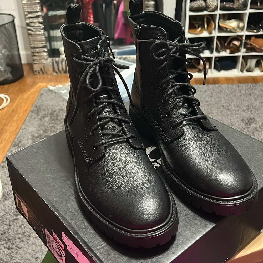 Calvin Klein boots NEW NEVER WORN